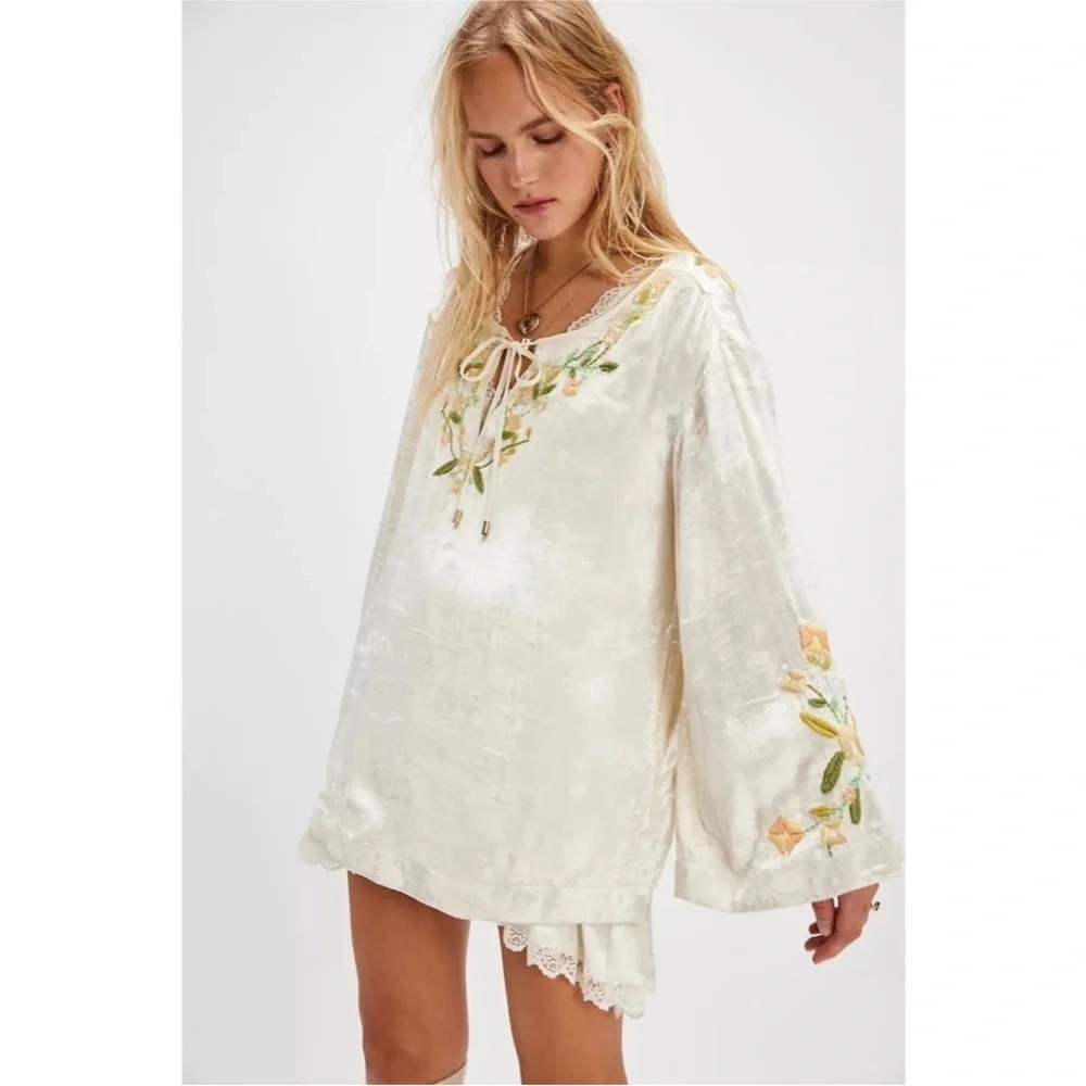 NWT FREE PEOPLE Ember Velvet Tunic with Floral Embroidery in Cream
